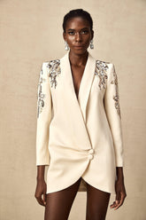 Opulent Grace İşlemeli Krem Blazer Elbise
